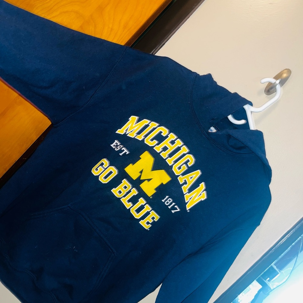 Gildan Navy Blue Crewneck Sweater